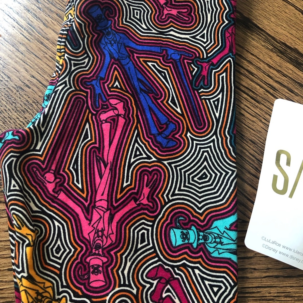 Lularoe Kids Disney Legging NWT SM